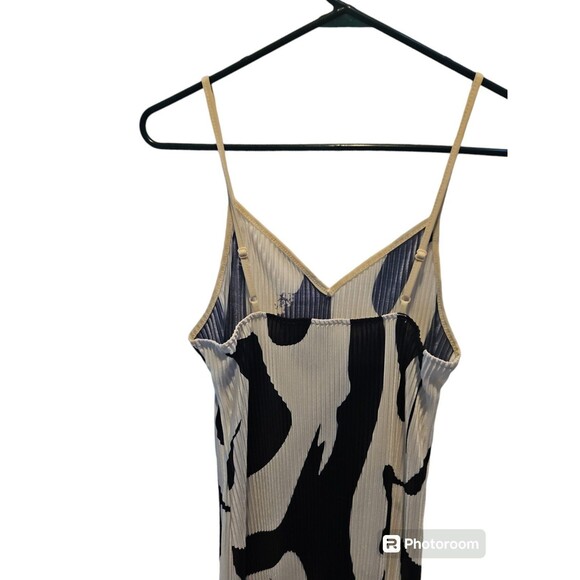 SHEIN BLACK AND WHITE SZ M DRESS - Picture 3 of 5